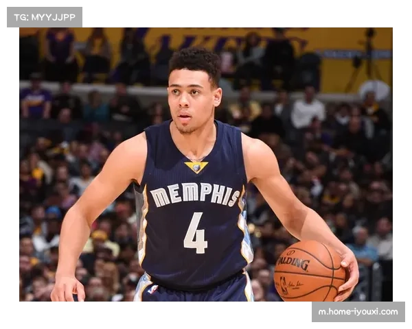 谢泼德牙齿被打掉仍坚持完成与灰熊的比赛 谢泼德牙齿被打掉仍坚持完成与灰熊的比赛